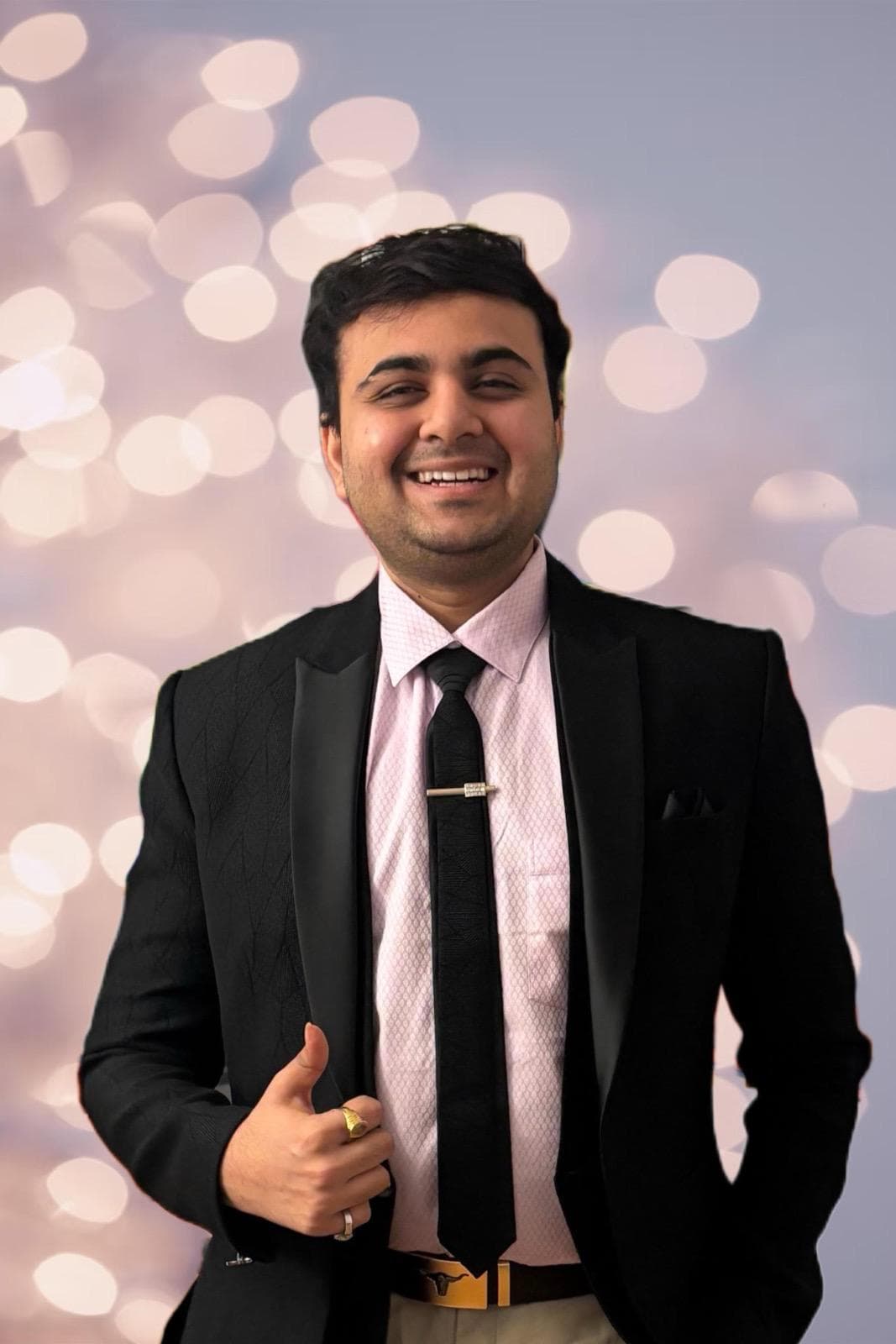 Deep Amish Shah headshot